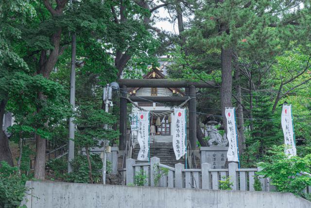手稲神社の境内の風景写真